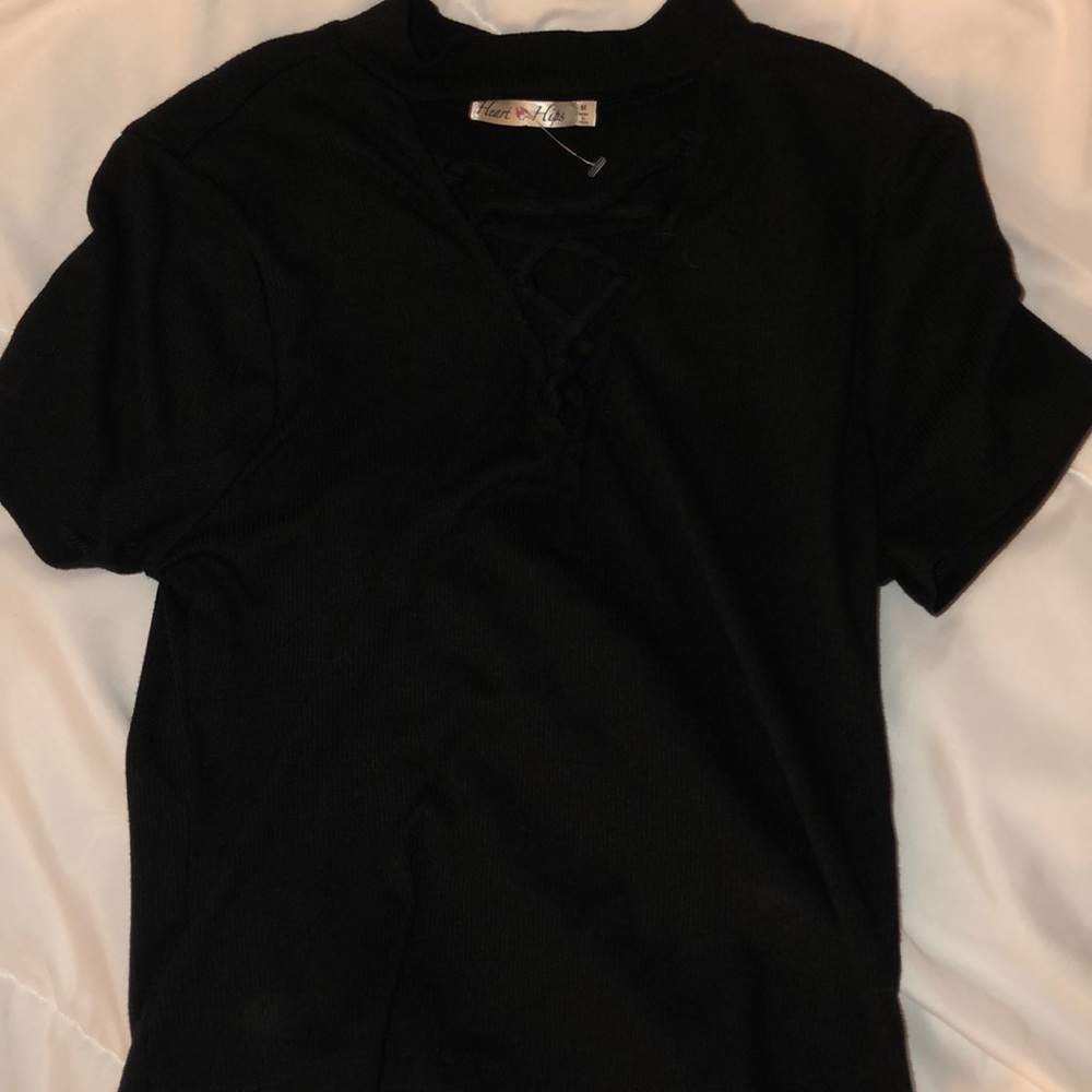 Criss cross neck crop top